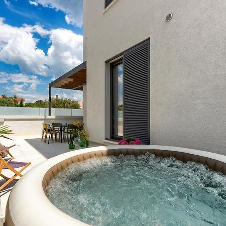 Lunula Residence Ζαντάρ Εξωτερικό φωτογραφία